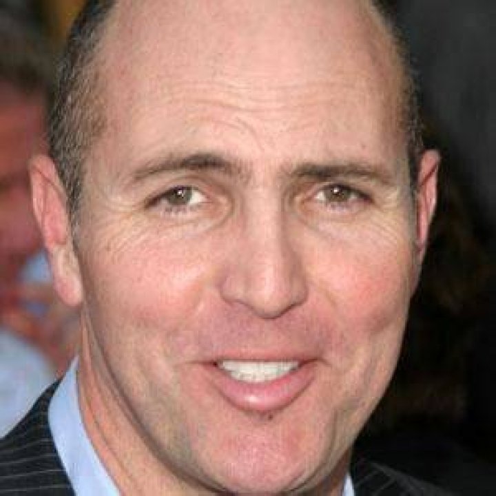 Arnold Vosloo - Age, Family, Bio