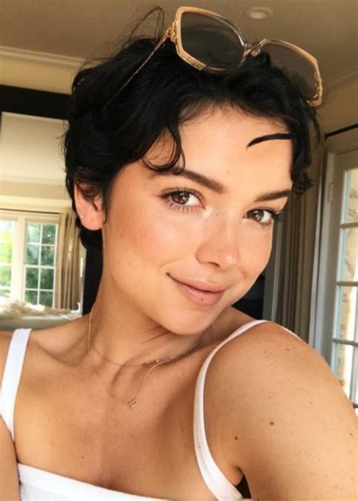 bekah martinez selfie