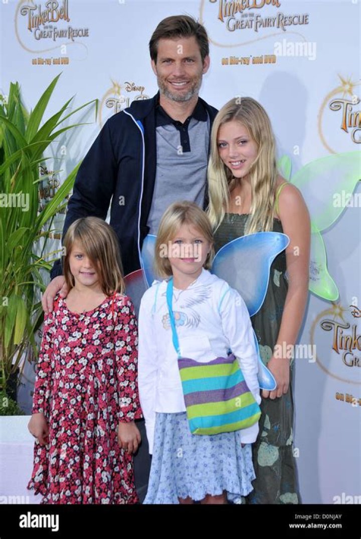 Celeste Van Dien - Age, Family, Bio