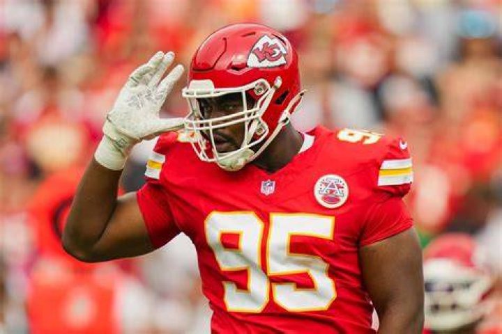 Chris Jones Bio (Wiki) 
