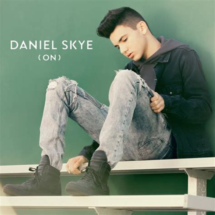 Daniel Skye photo 3