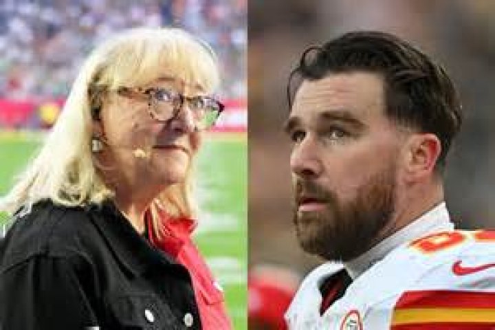 Donna Kelce, left, mother of Chiefs tight end Travis Kelce watched the game with pop superstar Taylor Swift, center, during the first-half on Sunda...