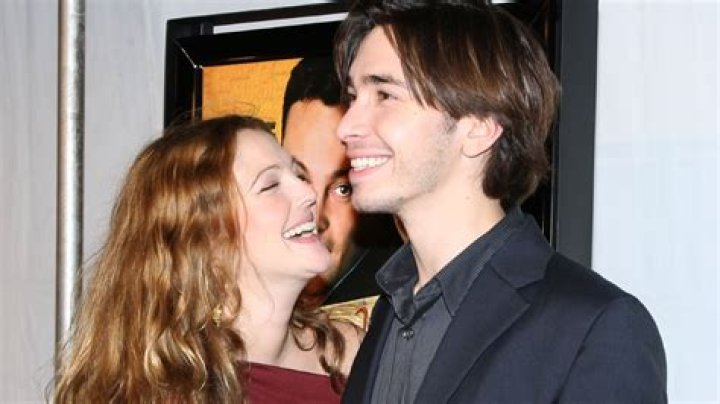 	Drew Barrymore & Justin Long break up	