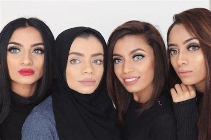 Five Dolls - Members, Ages, Trivia