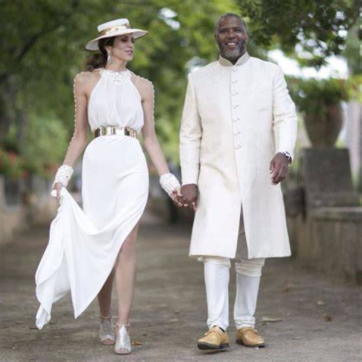 Hope and her husband Robert Smith's wedding. Know about Hope's personal life, married, children