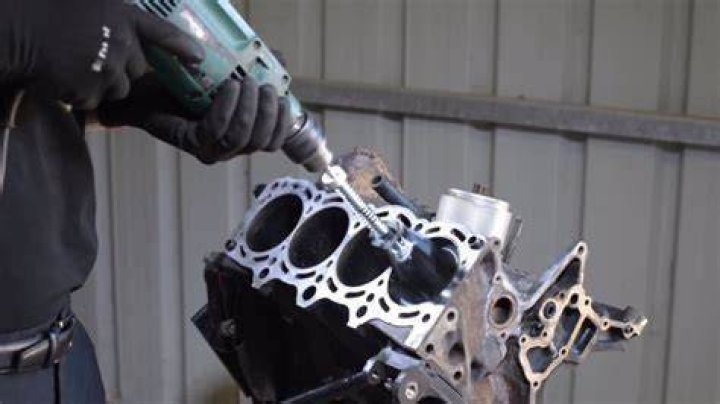 How much does it cost to bore a cylinder?