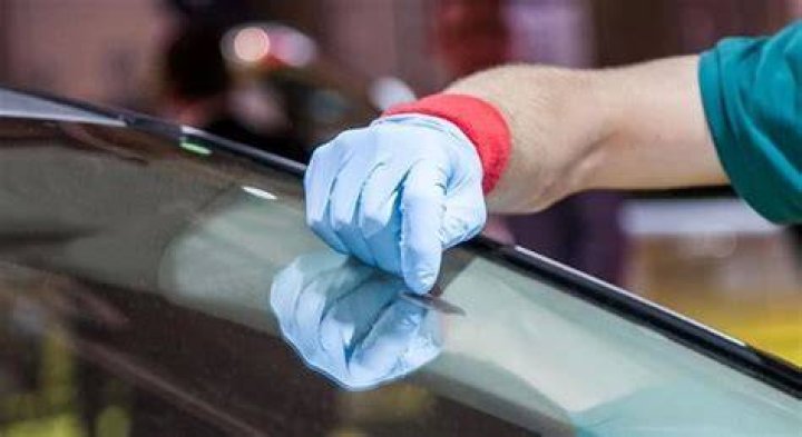 How much does it cost to reseal a car windshield?