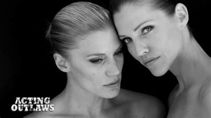 Is Katee Sackhoff lesbian?