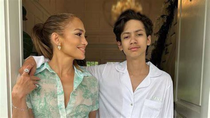 J.Lo and Marc Anthony Sunbathing
