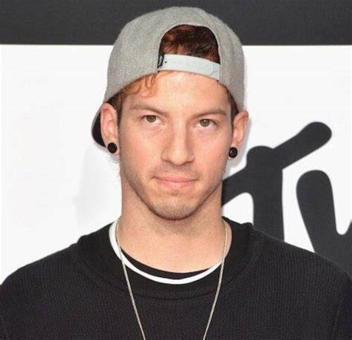 Josh Duncan Bio (Wiki) 