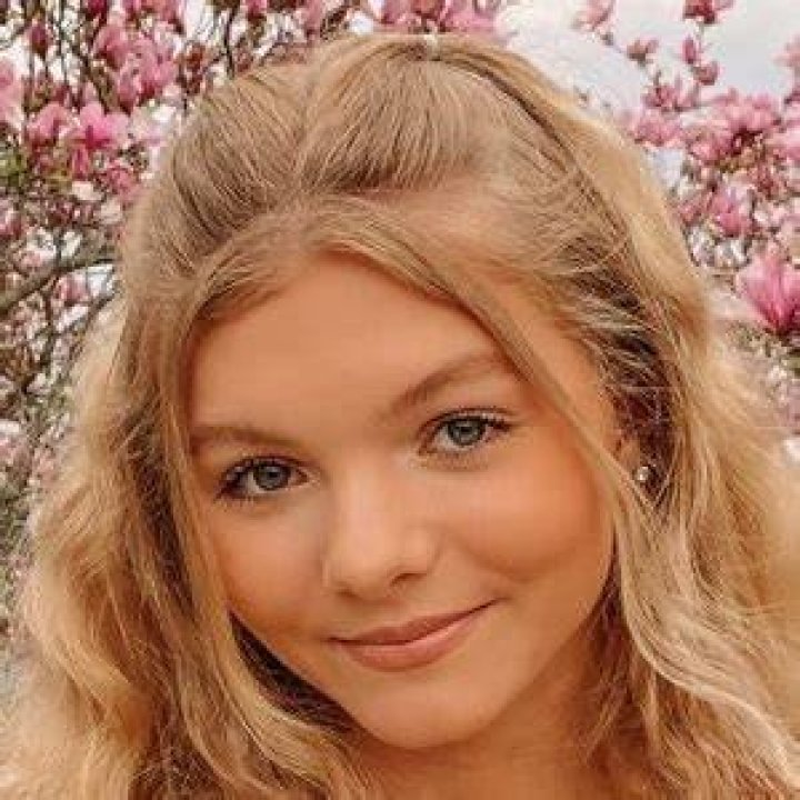 Katelyn Dewitt - Age, Family, Bio