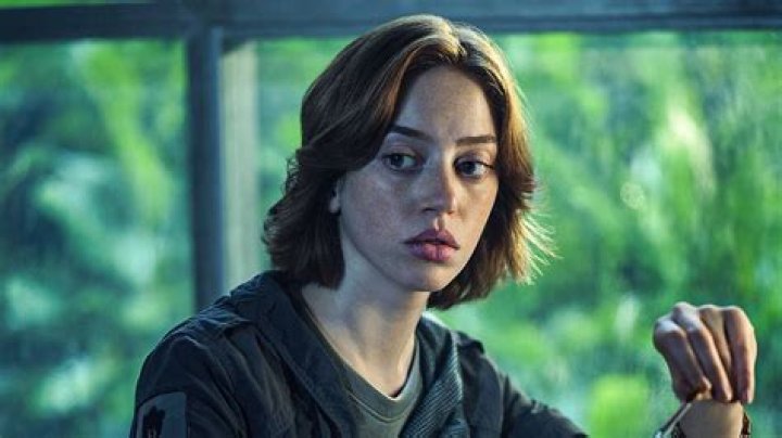 Lily Newmark Is Reportdely Unmarried and Is Single Woman