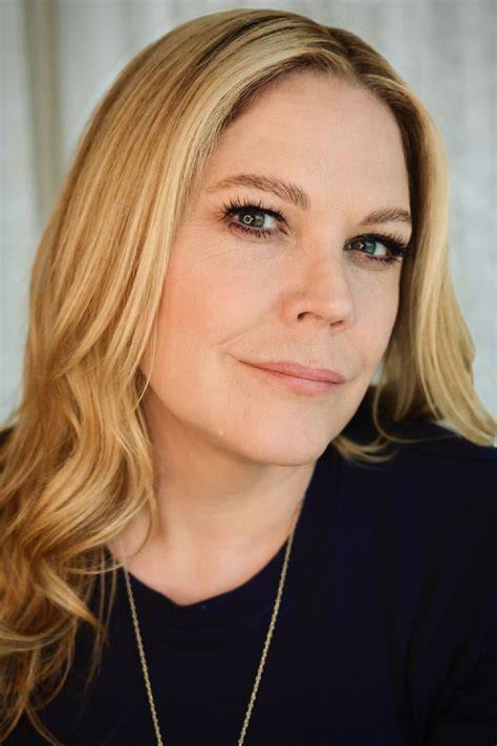 Mary McCormack speaking on In Plain Sight