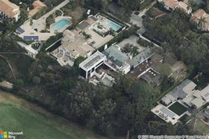 Mel Brooks house Set on a waterfront lot in Southampton Village, New York.