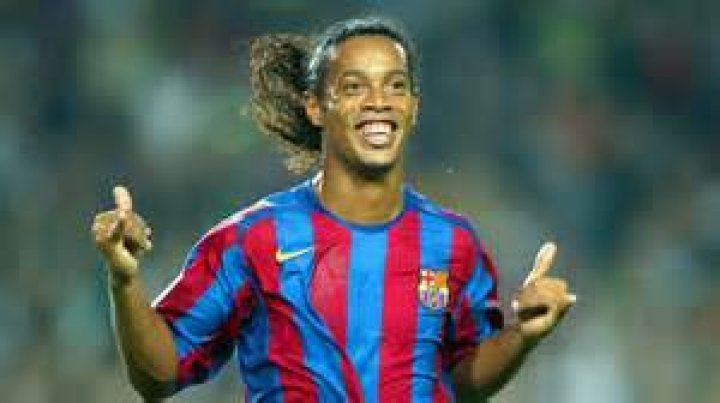 Ronaldinho Net Worth Ronaldinho playing for Brazil