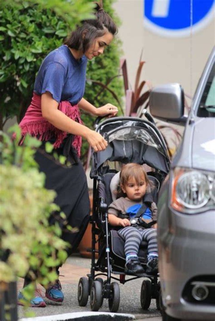 Shannyn and her son getting into car