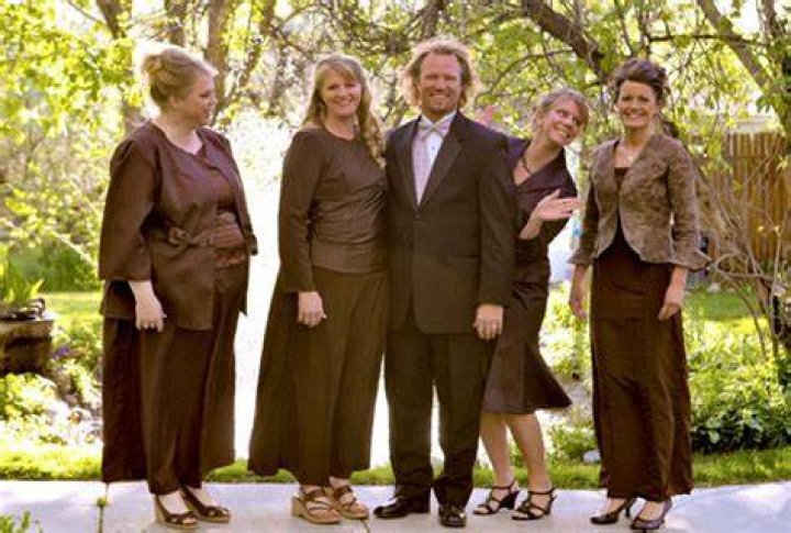 sisterwiveswedding2 sisterwiveswedding2