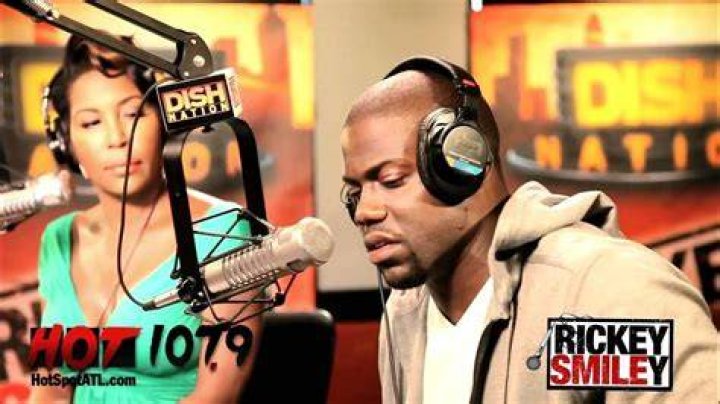 ‘The Rickey Smiley Show’ Host Rickey Smiley’s Prank Phone Calls!! Much More To Know About His Wife And Children Source: Hot 107.9 (Rickey Smiley)