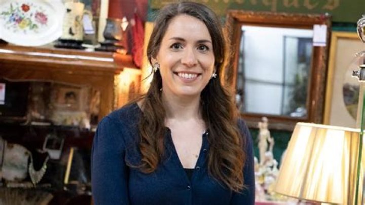 Stephanie Connell 
