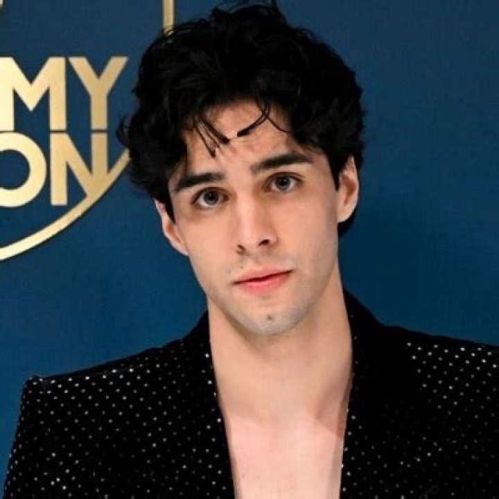 Stephen Sanchez - Age, Family, Bio