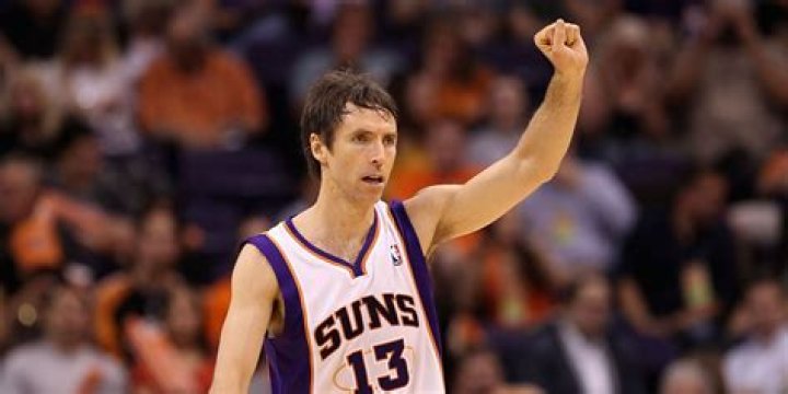 Steve Nash along with his former Phoneix teammate.