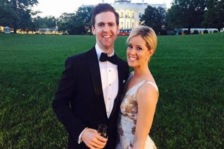 Sunlen Serfaty married her husband Alexis Leigh Serfaty in 2013