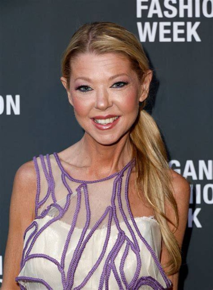 	Tara Reid looks great	