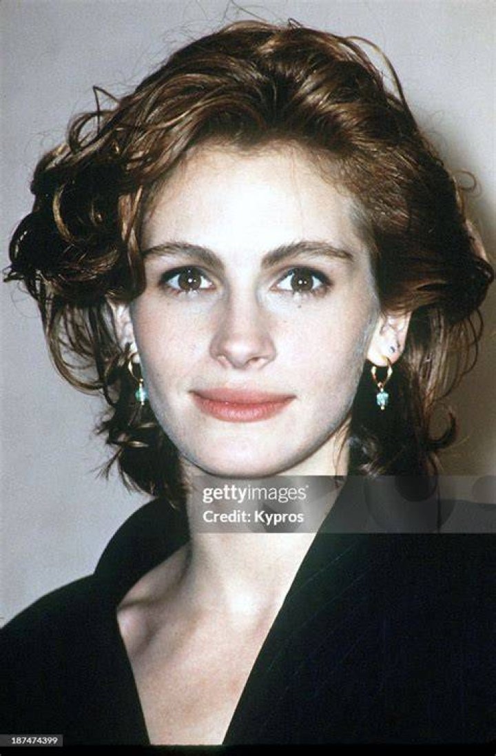 The actress Julia Roberts and the cinematographer Daniel Moder are married since July 4, 2002.