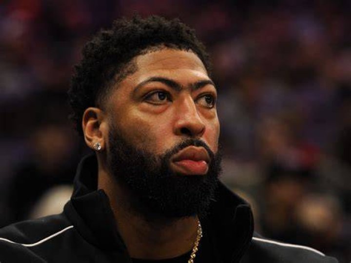 What College Did Anthony Davis Attend?