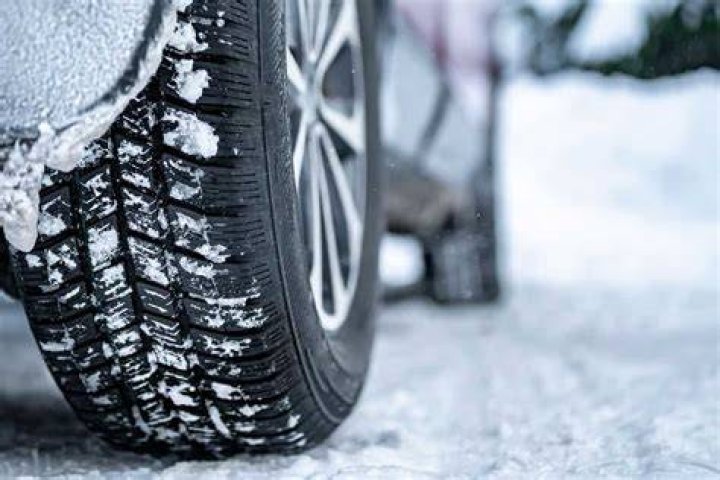 Where should winter tires be stored?