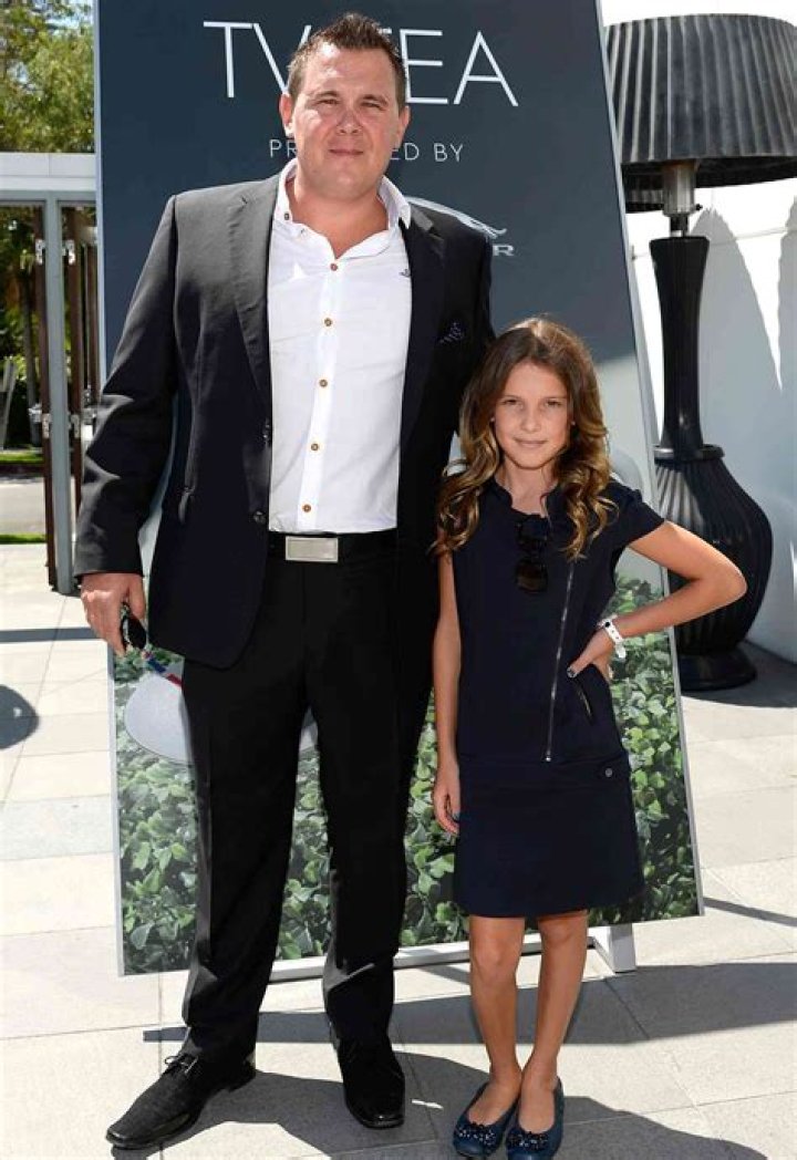Who is Millie Bobby Brown dad?